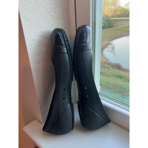 Crocs Women’s Gianna Ballet Slipper Flat Cap Toe Shoe Size 9 - Picture 4 of 12